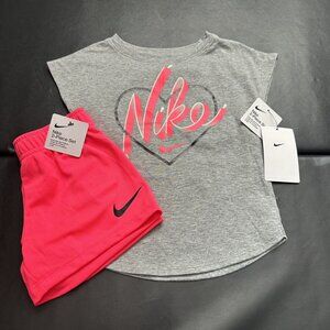 NWT Nike Glitter Athletic Set Girls Size 5